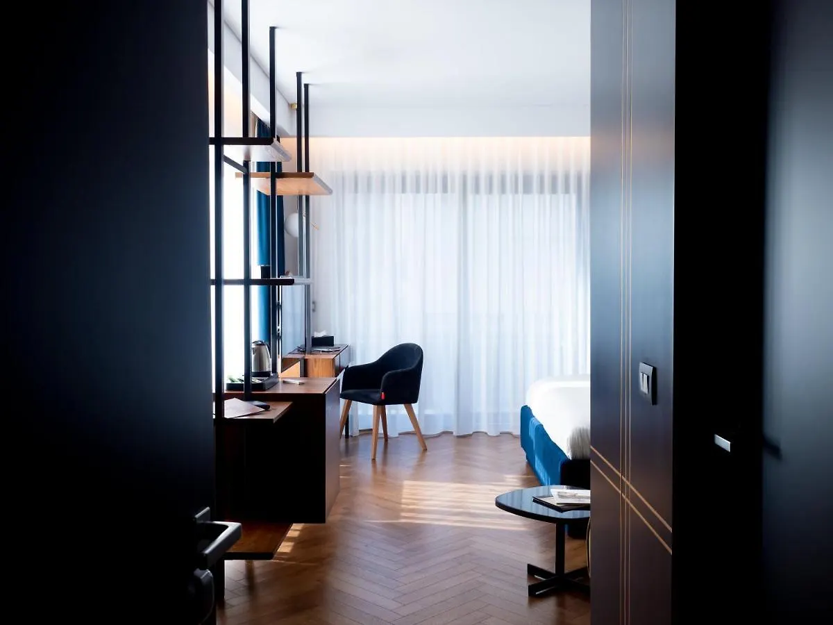 Moncafe Boutique Hotel & Spa Τίρανα 4*,