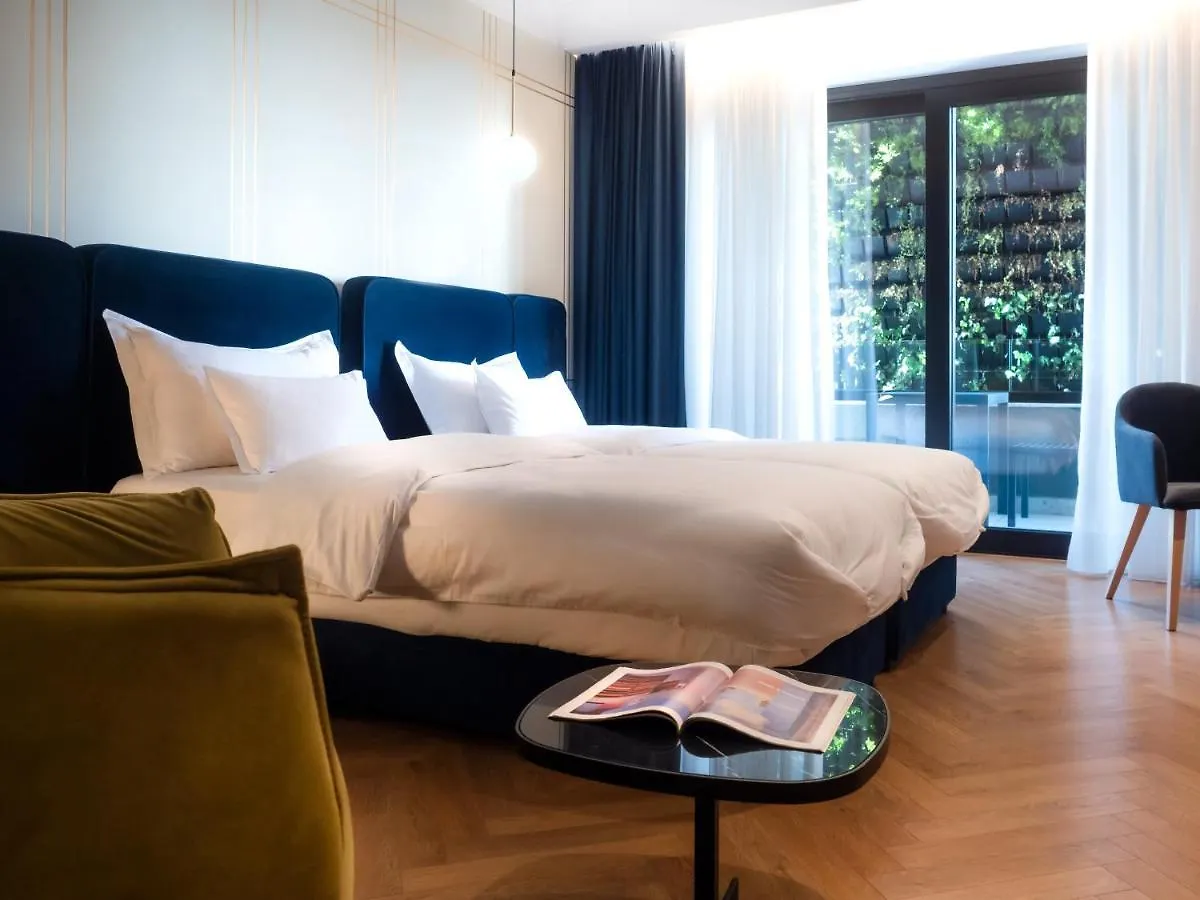 Moncafe Boutique Hotel & Spa Tirana