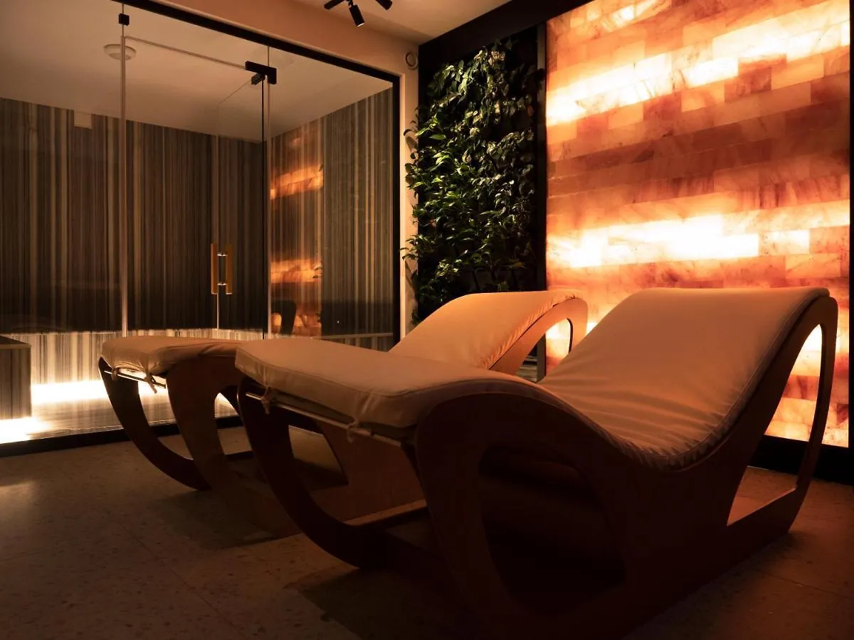 Moncafe Boutique Hotel & Spa Tirana