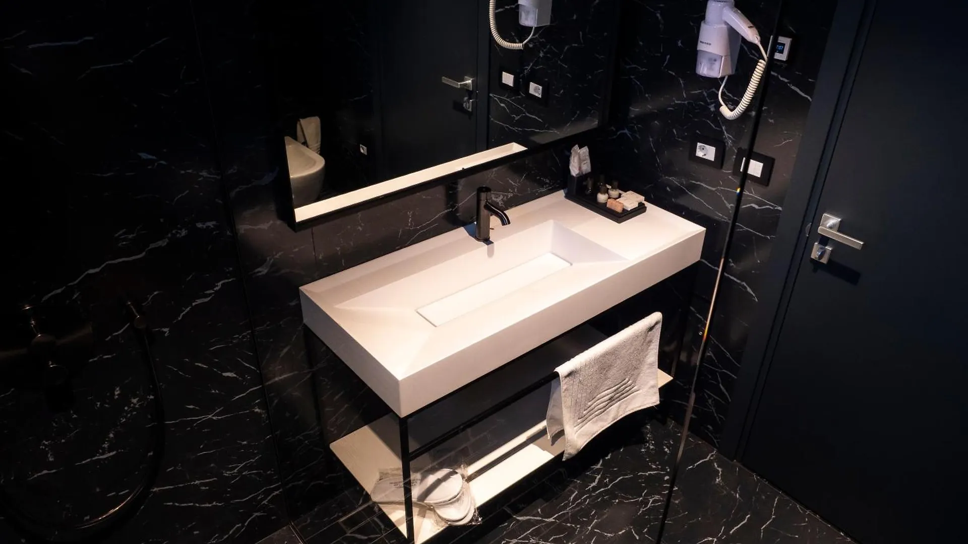 ****  Moncafe Boutique Hotel & Spa Tirana Albanië